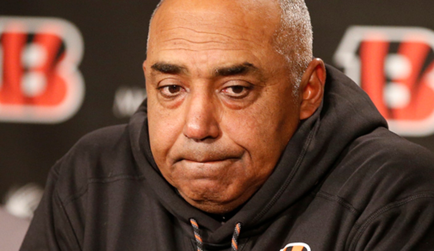 Bengals' coach Marvin Lewis still unsure of future with team