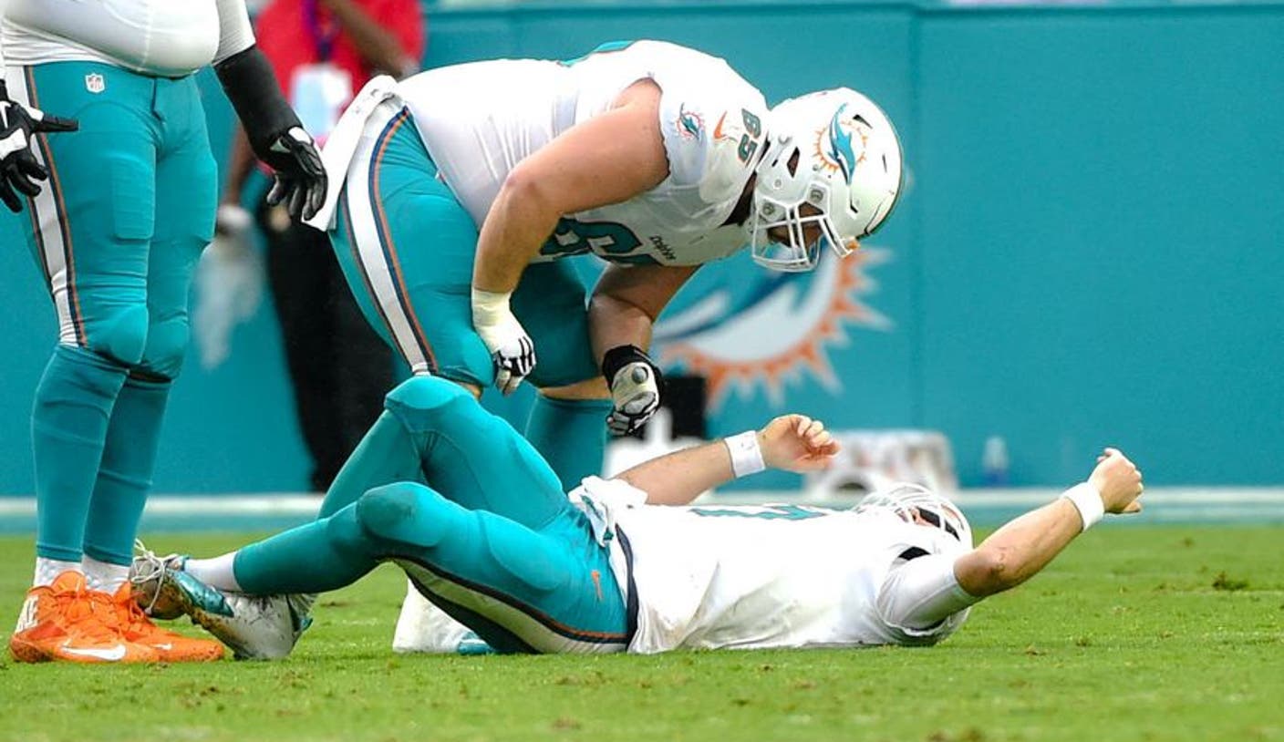 Dolphins' Ryan Tannehill Out for Sunday's Playoff Game at Steelers