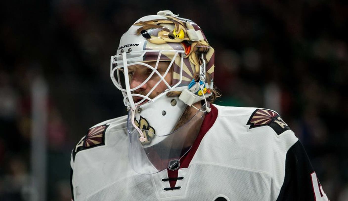 Arizona Coyotes: Mike Smith Wins Player Of The Game Belt After Shutout