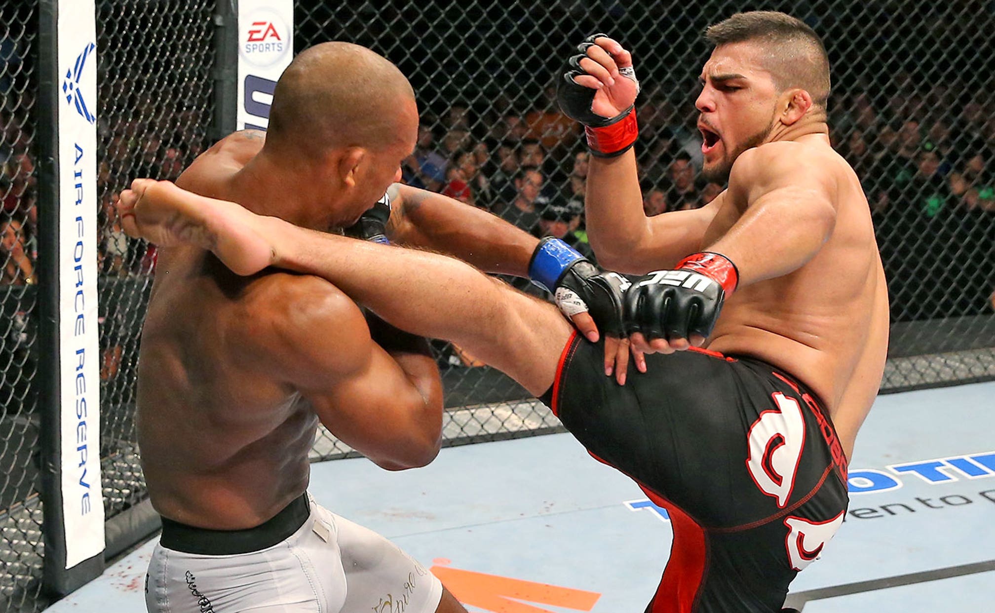 Kelvin Gastelum starts slow, rallies to beat Nico Musoke by decision | FOX Sports