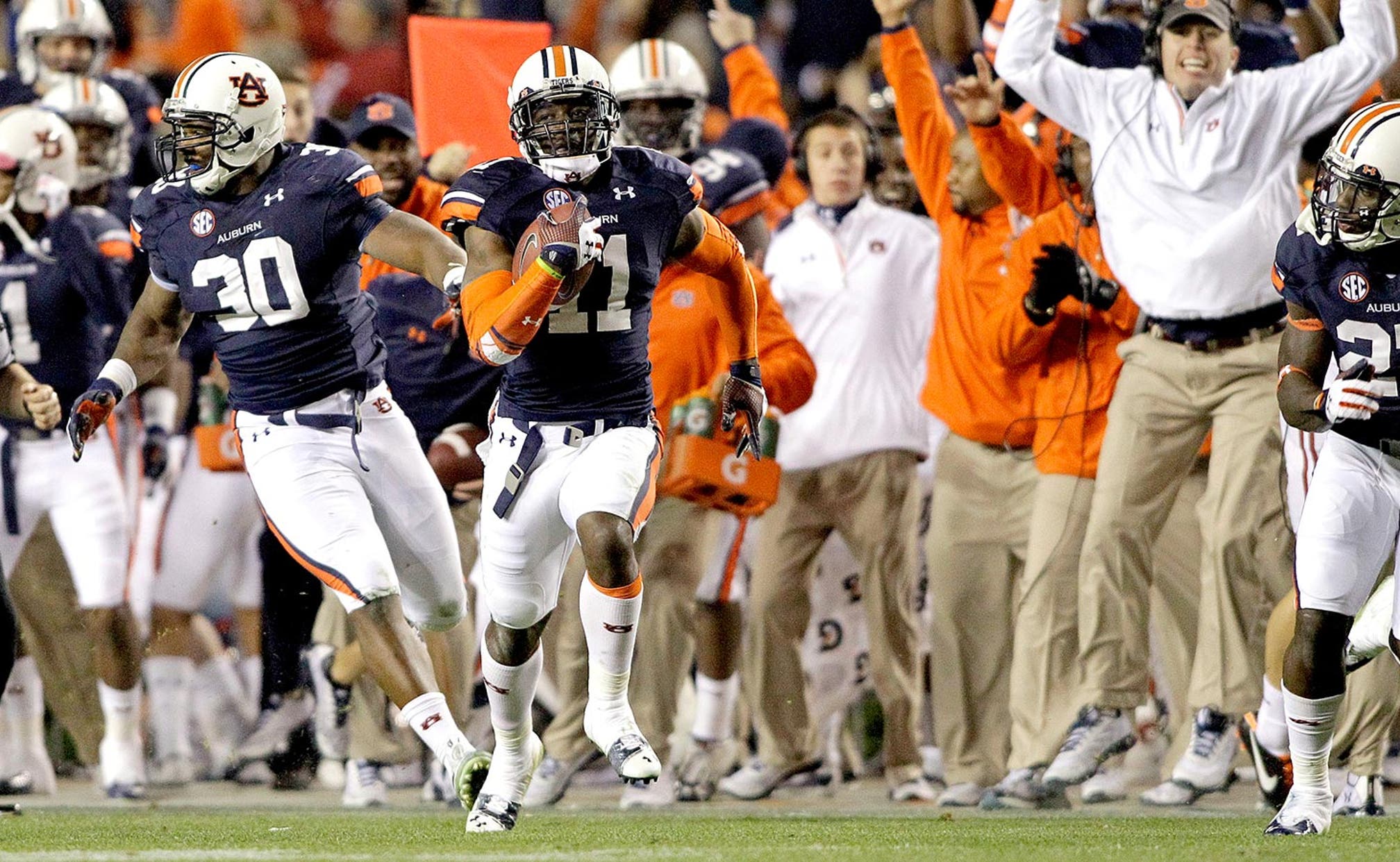 Auburn shocks Alabama with gamewinning missed field goal return TD in
