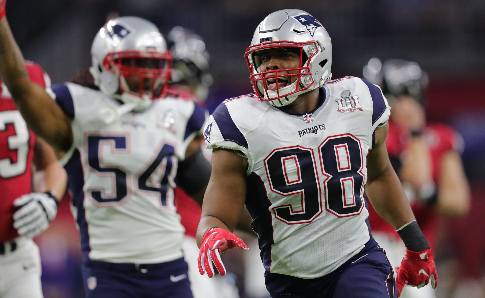 New England Patriots: Trey Flowers, Elandon Roberts are ...