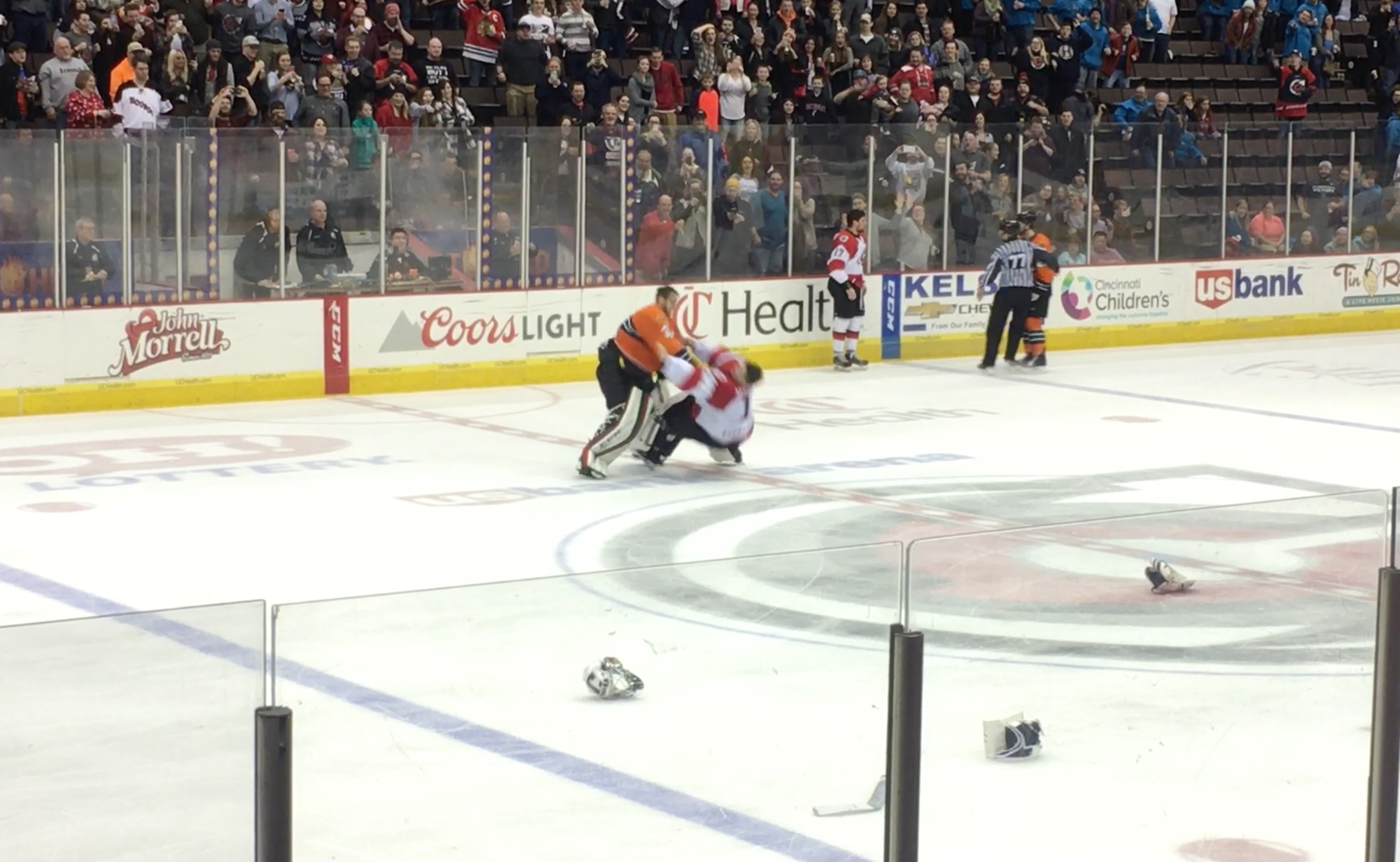 VIDEO Massive hockey brawl ends with goalieongoalie onepunch