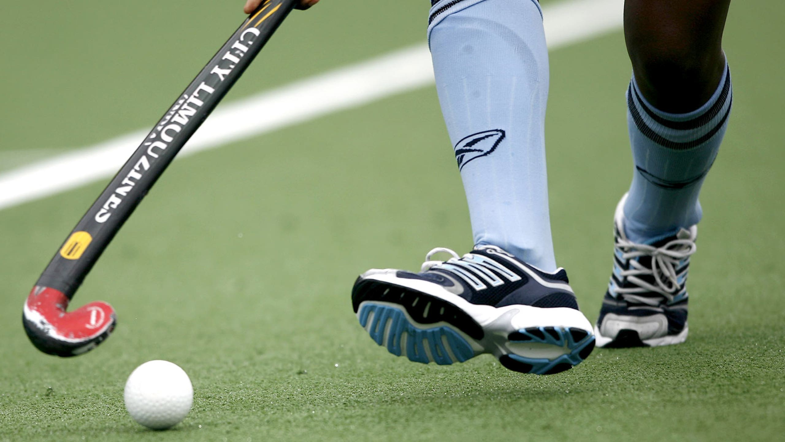 Ref restarts Field Hockey World Cup game with only one team on field