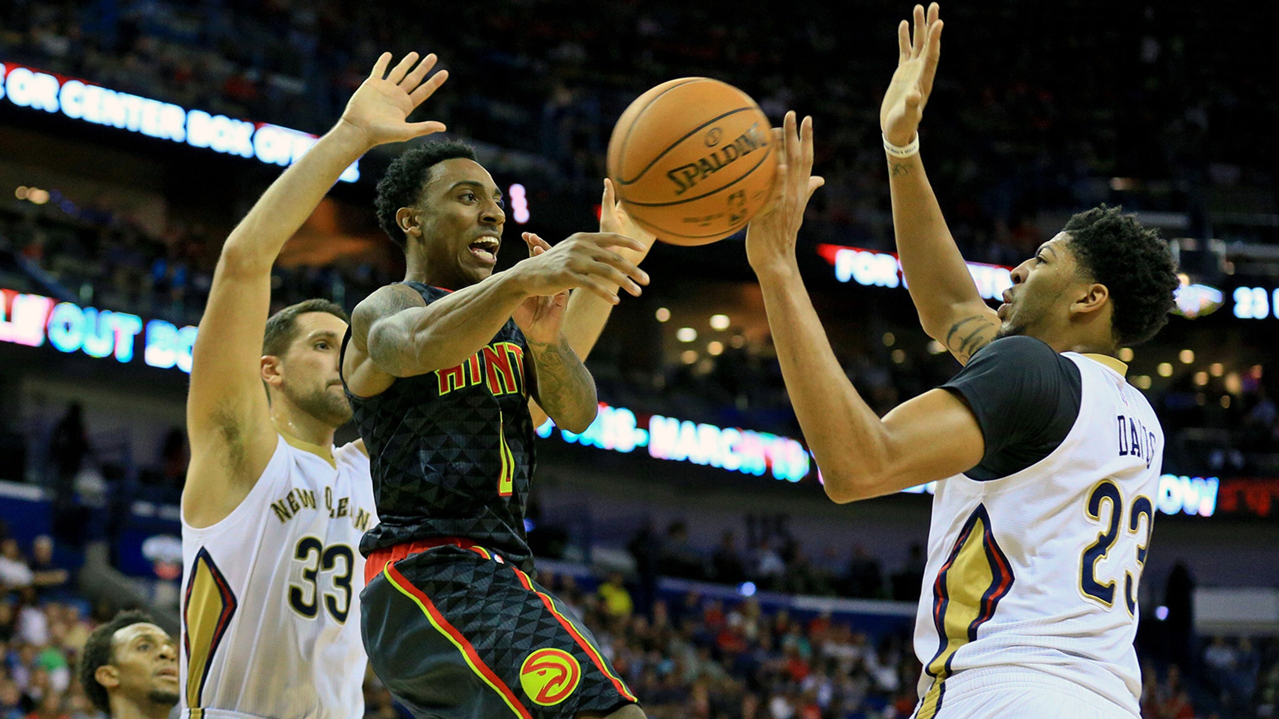 Pelicans remain winless despite Anthony Davis tying career