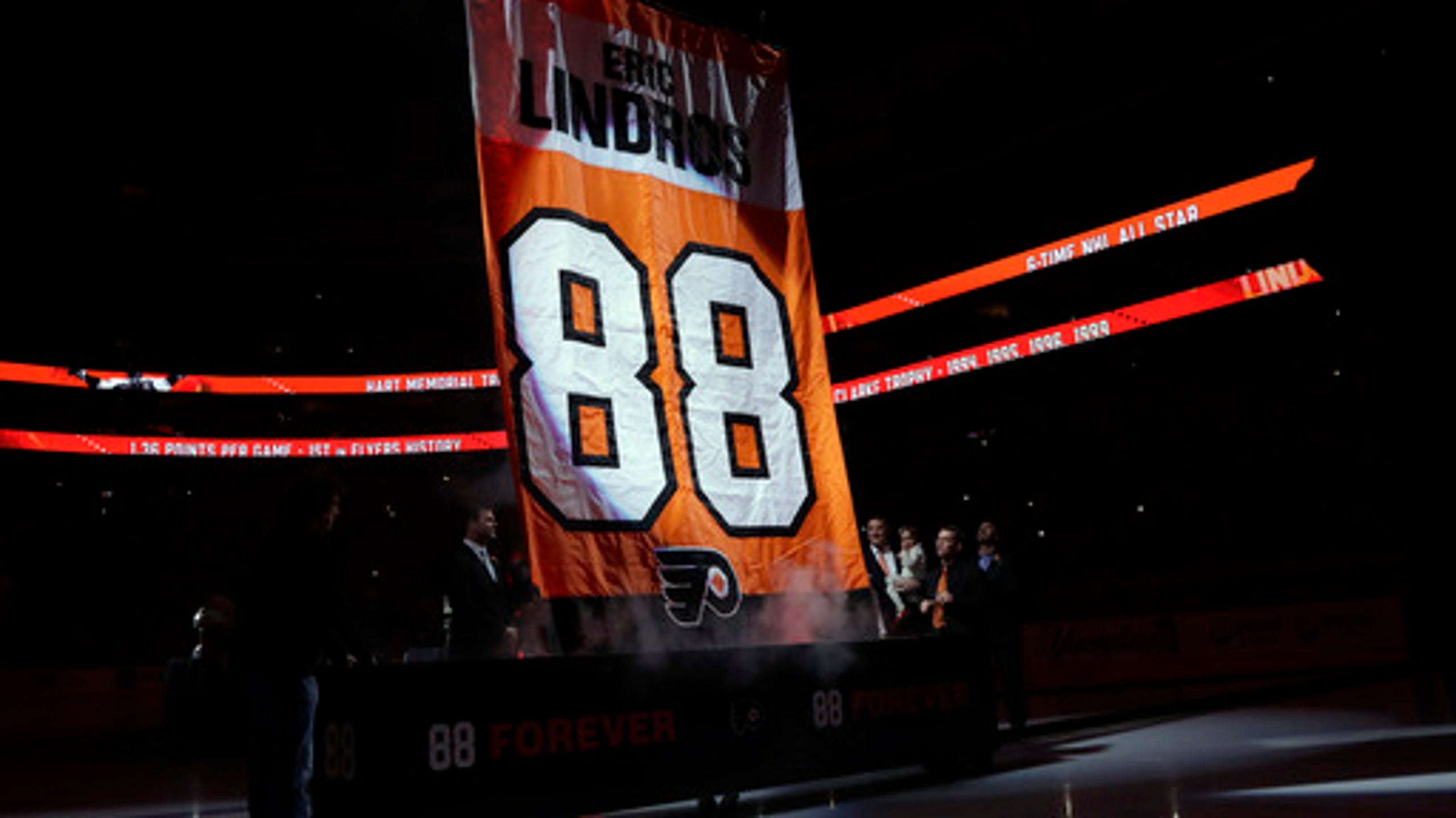 flyers retired numbers