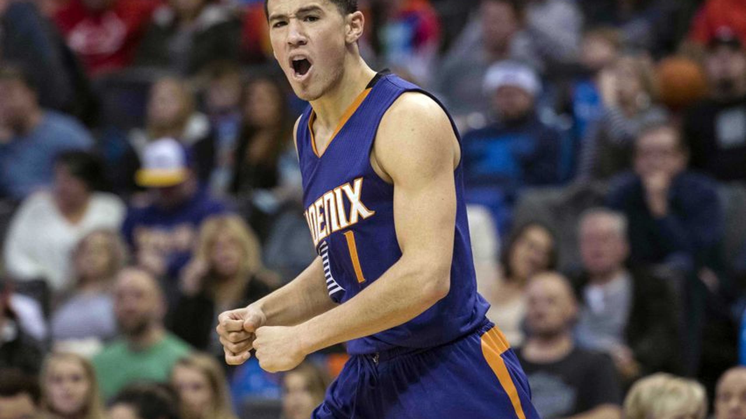 Devin Booker ties careerhigh 39 points, 28 in 4th quarter