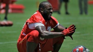 Next Story Image: New Buccaneers DE Robert Ayers says 'We're a little less terrible