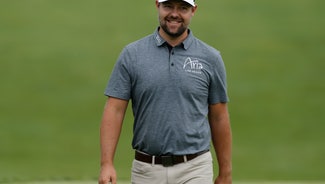 Next Story Image: Moore leads by 1 at Memorial as Woods gets off to slow start