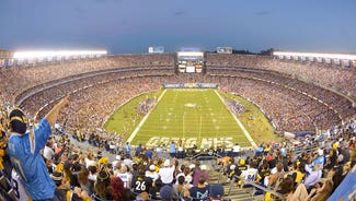 Next Story Image: Crowd boos Chargers rep at San Diego meeting on relocation