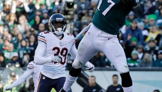 Next Story Image: Carson Wentz tosses 3 touchdowns, Eagles beat Bears 31-3 (Nov 26, 2017)