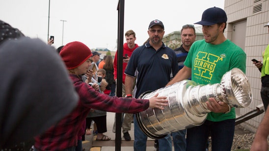 Visit by Stephenson, Stanley Cup stirs emotion in Humboldt