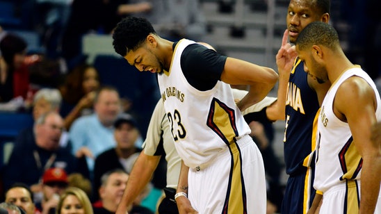 Davis leaves with injury in Pelicans' loss to Pacers