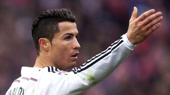 Tempting offer! Bilbao fan tries to trade Ronaldo his girlfriend for shirt