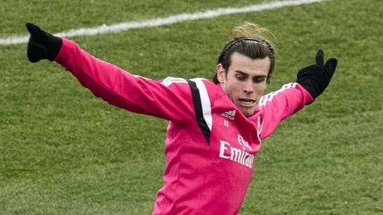 Real's Bale takes embarrassing tumble during passing drill