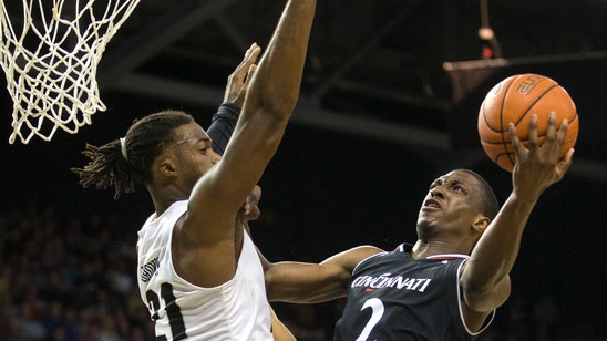 B.J. Taylor scores, No. 25 UCF beats No. 19 Cincinnati 58-55