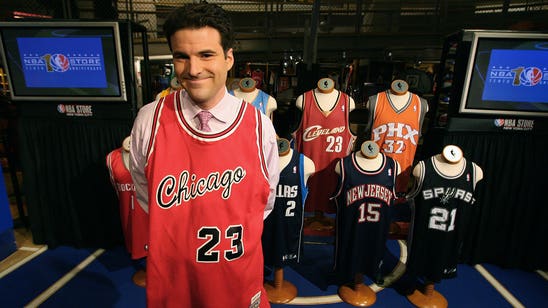 Watch Kristaps Porzingis effortlessly dismantle Darren Rovell in 1-on-1