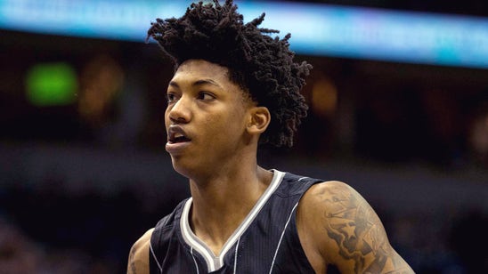 Watch: Elfrid Payton beats Chris Paul with impressive one-handed (football) catch