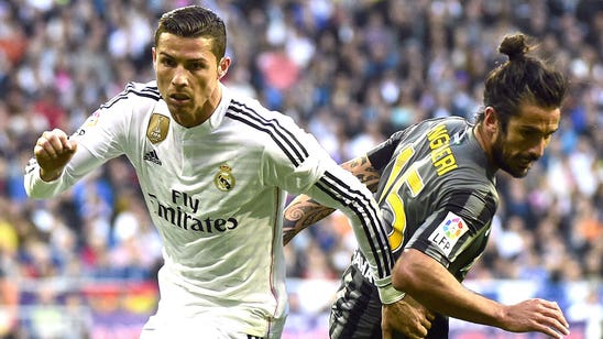 Ronaldo stumbles, still nutmegs poor Malaga defender
