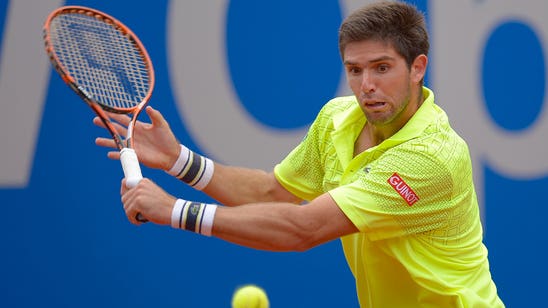 Defending champ Delbonis loses in first round of Brazil Open