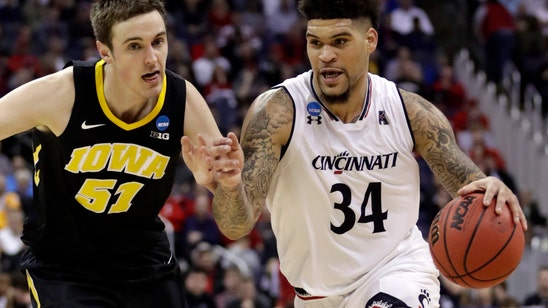 Iowa keeps Big Ten perfect, rallies 79-72 over Cincinnati