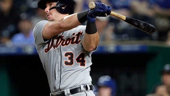AP source: McCann agrees to 1-year contract with White Sox