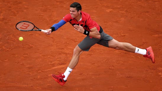 Top-seeded Raonic upset by Italy's Bolelli in Open 13