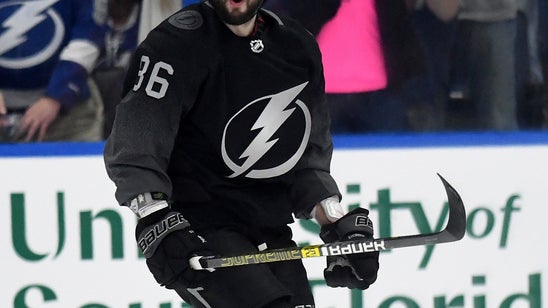 Kucherov powers Lightning past Red Wings 3-2