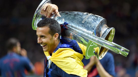 Pedro makes Barcelona fan cry after not denying United transfer link