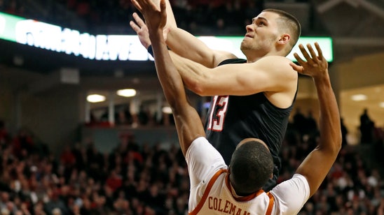 Texas Tech routs Texas 70-51, stays even with Kansas State