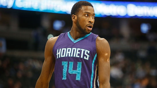 Hornets' Kidd-Gilchrist suffers dislocated shoulder in exhibition game