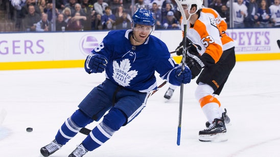 Johnsson has 1st-period hat trick, Maple Leafs rout Flyers