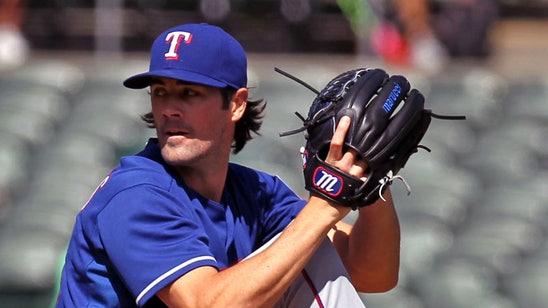 Hamels sharp as Rangers complete sweep of A's