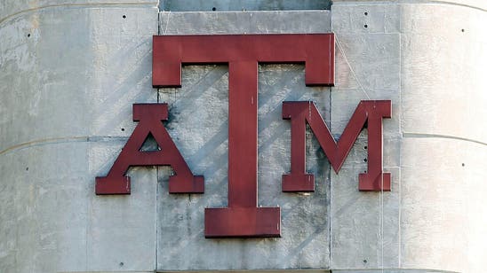Texas A&M suspends Henderson and Hilliard for 2 games