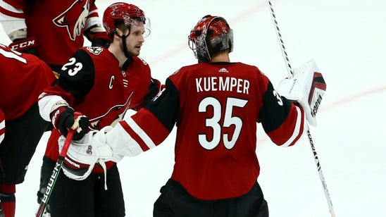 Cousins, Kuemper lead Coyotes to 1-0 win over Blackhawks