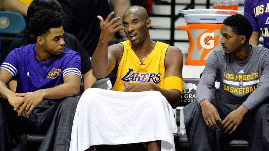 Kobe sits out Lakers' preseason finale but expected to play in opener