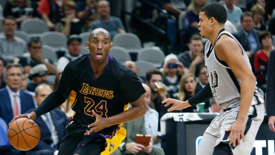 Spurs beat Lakers, fans cheer for retiring Kobe in San Antonio