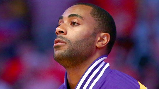 Lakers' Ellington honoring slain father in his game — and his name