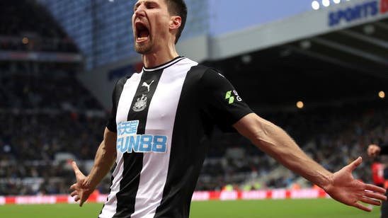 Newcastle comes from behind to beat Southampton 2-1