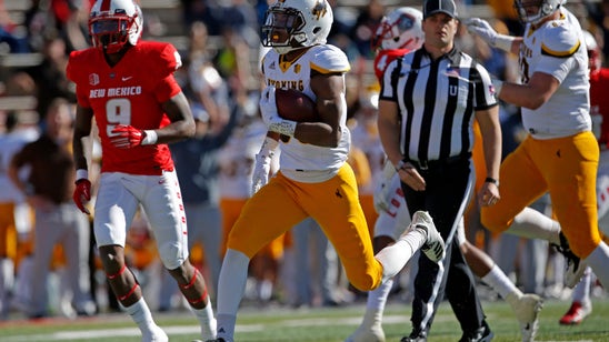 Wyoming runs over New Mexico 31-3 to become bowl eligible