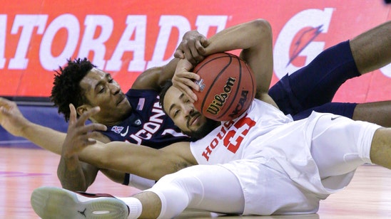 Davis scores 22 to lead No. 11 Houston past UConn 84-45