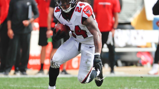 Falcons RB Devonta Freeman goes on IR with groin injury
