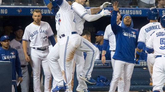 Guerrero’s homer lifts Jays, deals Yanks 3rd straight loss