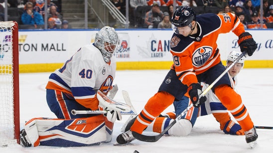 McDavid scores in overtime, Oilers top Islanders 4-3