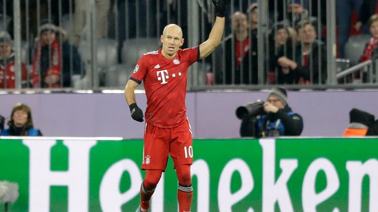 Bayern routs Benfica 5-1 to advance in Champions League