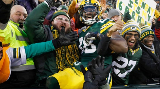 Fighting through injuries, surging Packers get December jolt