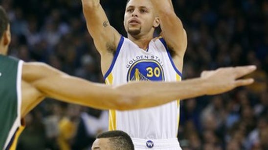 Curry, Warriors warm up and thump Utah Jazz 104-74 (Dec 20, 2016)
