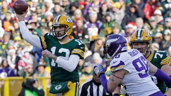 QB Aaron Rodgers leads Packers' late-season charge