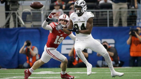 REDIRECT::Wisconsin wins Cotton Bowl 24-16, only Western Michigan loss (Jan 02, 2017)