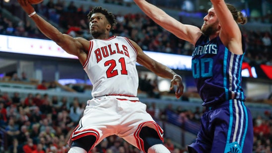Butler has 52 to help Bulls top Walker, Hornets (Jan 02, 2017)
